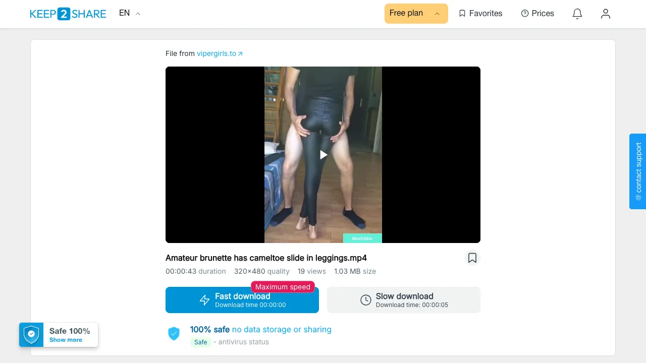 Preview of Amateur brunette has cameltoe slide in leggings