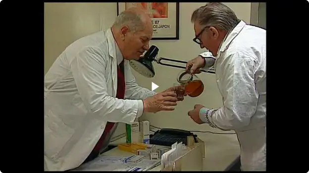 Preview of La Doctoresse a des gros seins 2